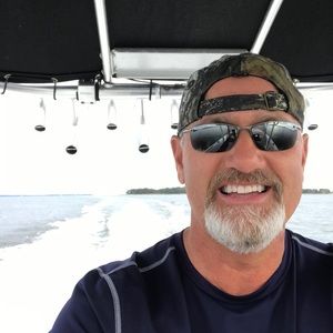 Meet your Posher, Tom